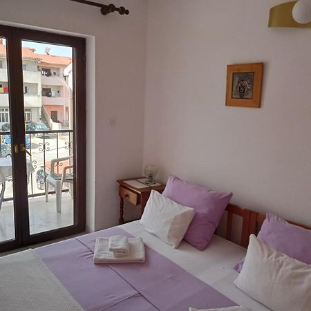 "Sunny" - Studio Apartment Pula Extérieur photo